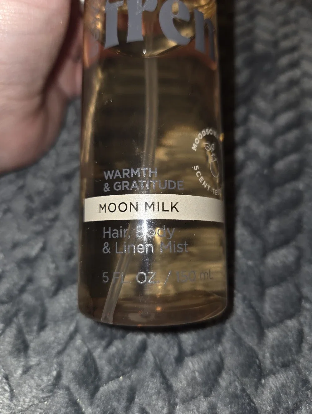 Being Frenshe Moon Milk Hair, Body & Linen Mist